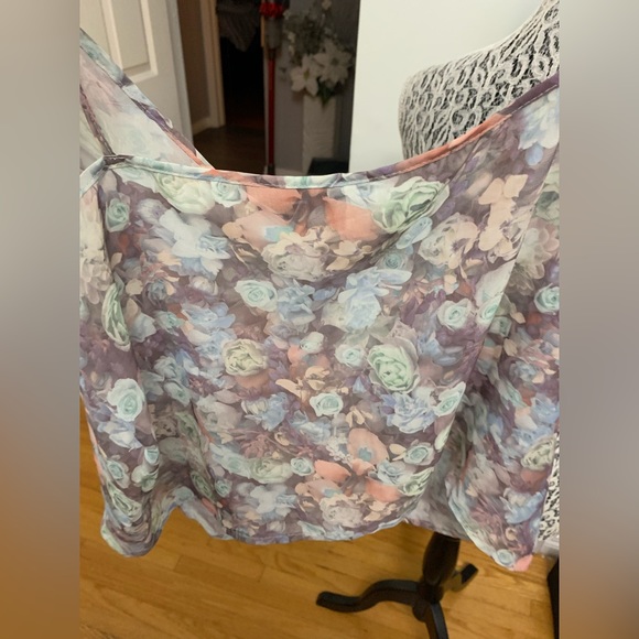 American Apparel women’s chiffon floral tank - Picture 2 of 3